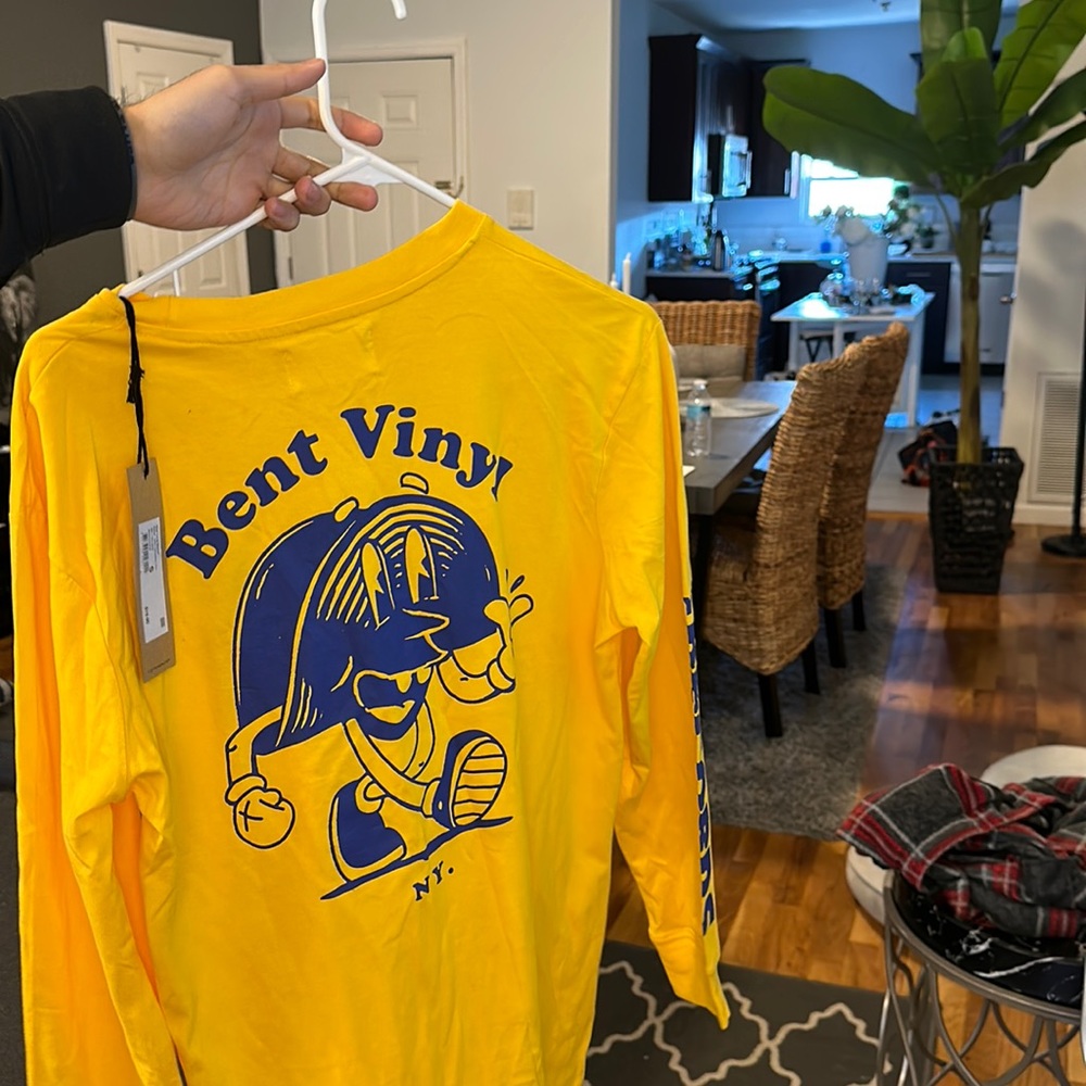 Cotton On Men’s S graphic long sleeve